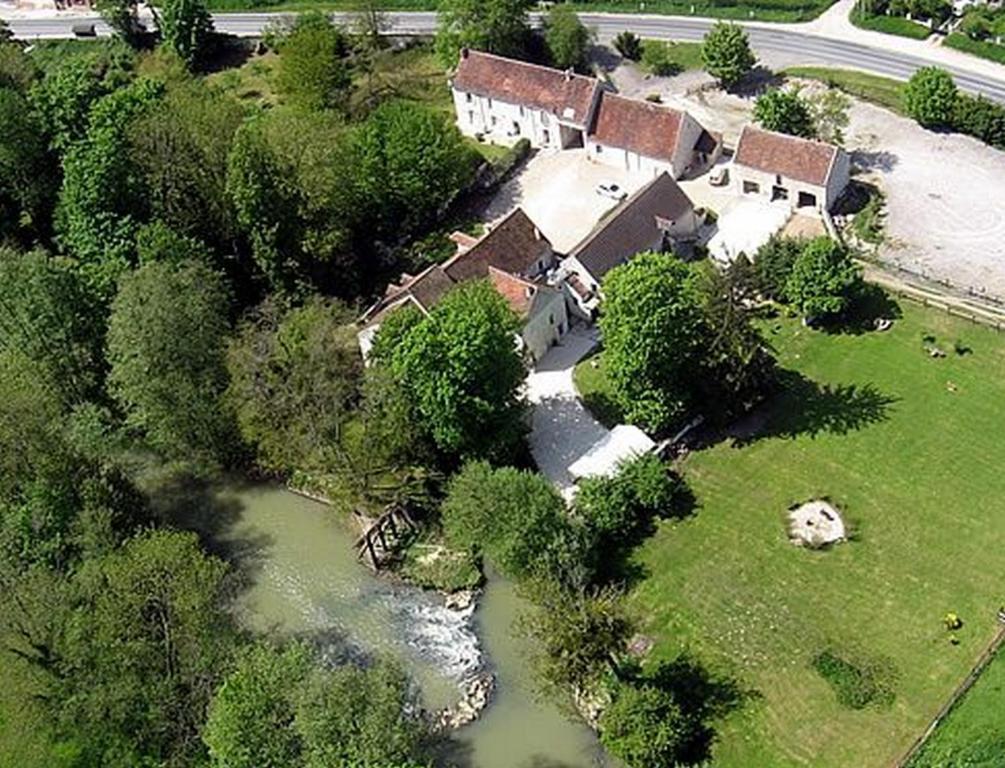 Bed and Breakfast Le Moulin De Pommeuse Exterior foto