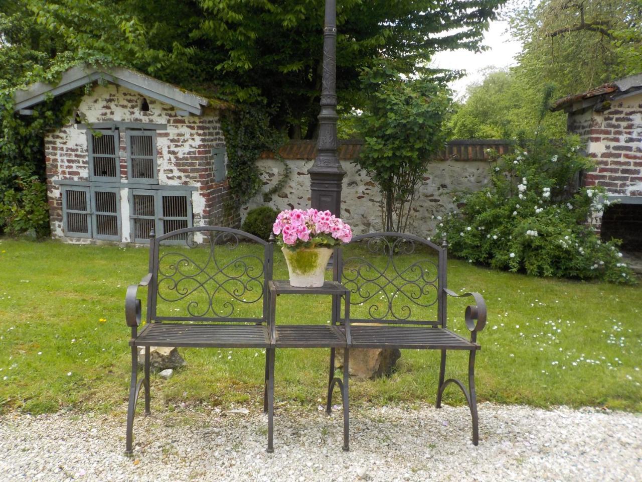 Bed and Breakfast Le Moulin De Pommeuse Exterior foto